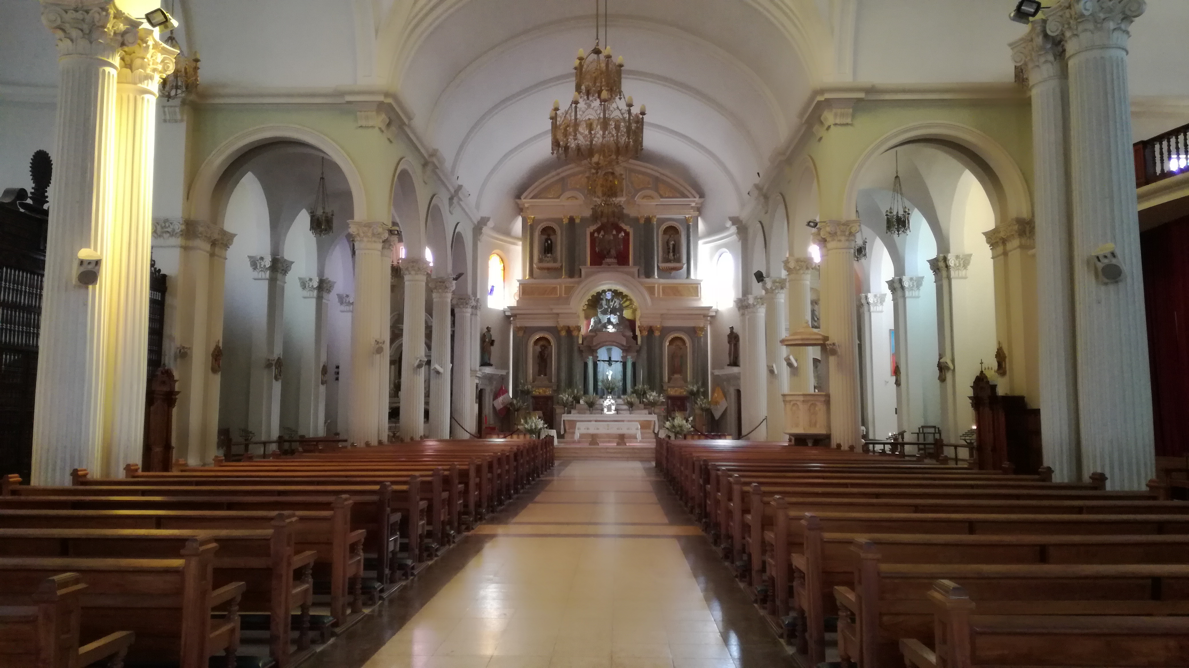 2018-08-01 Interior de la Catedral de Santa Ana, Tarma, Junín, Perú