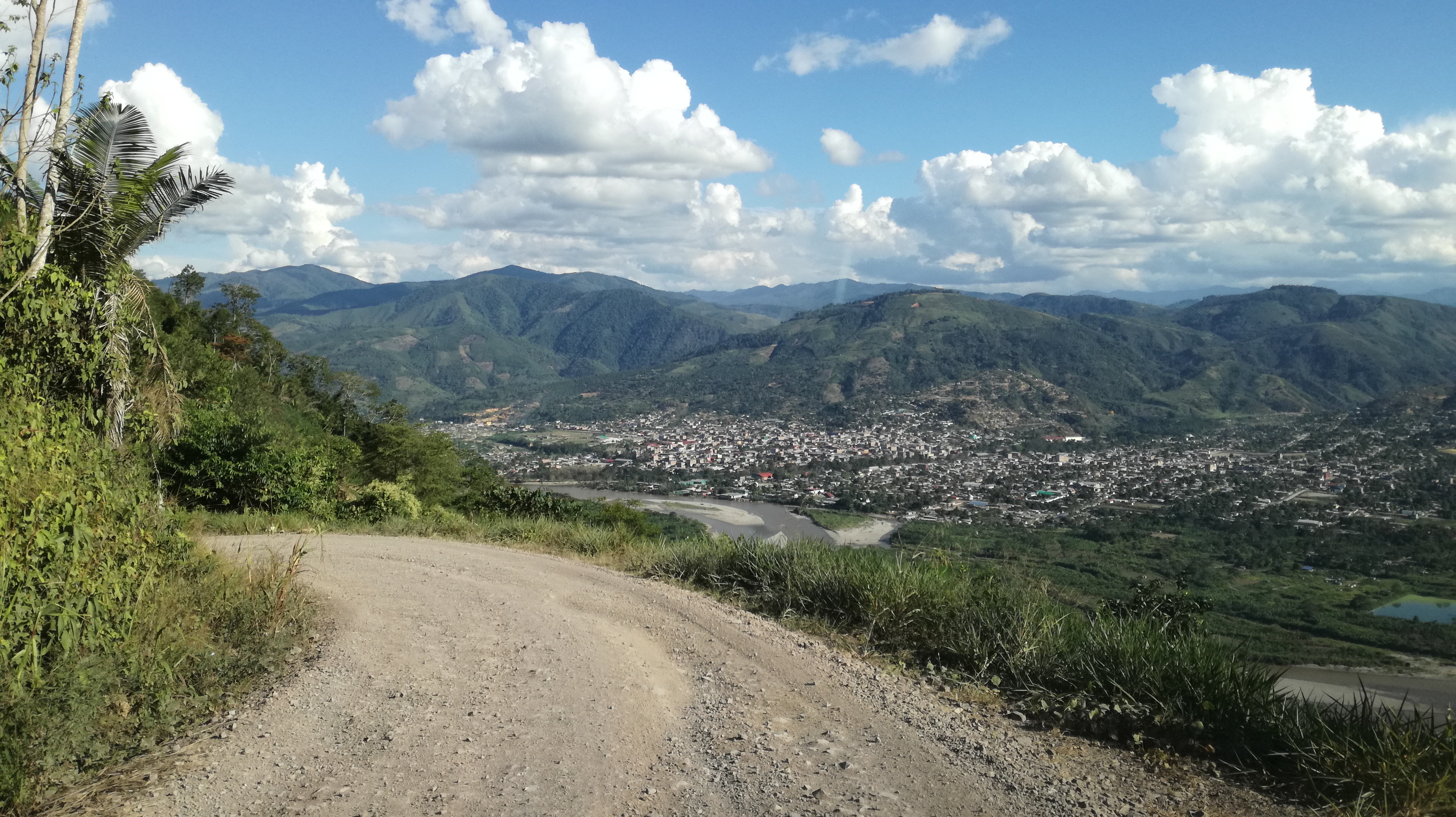 2018-08-02 Vista de Pichanaki de regreso de las Cataratas de Kuviriani, Pichanaki, Junín, Perú
