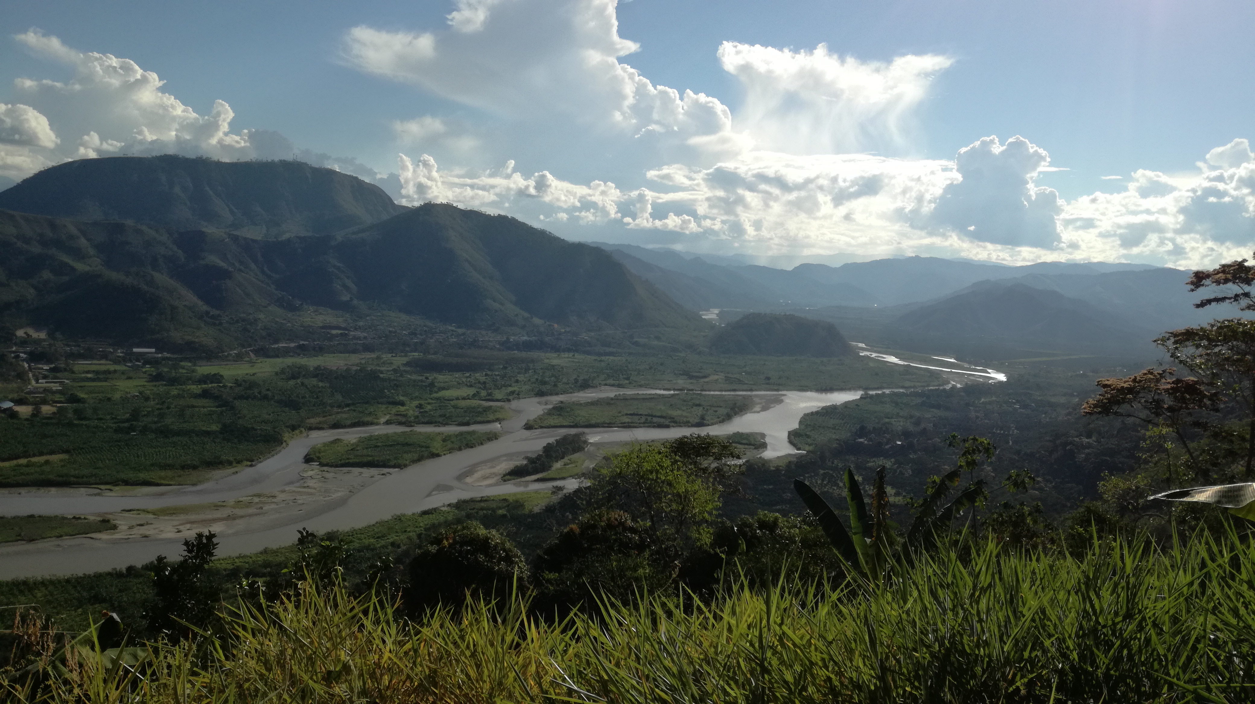 2018-08-02 Vista del río Perené de regreso de las Cataratas de Kuviriani, Pichanaki, Junín, Perú