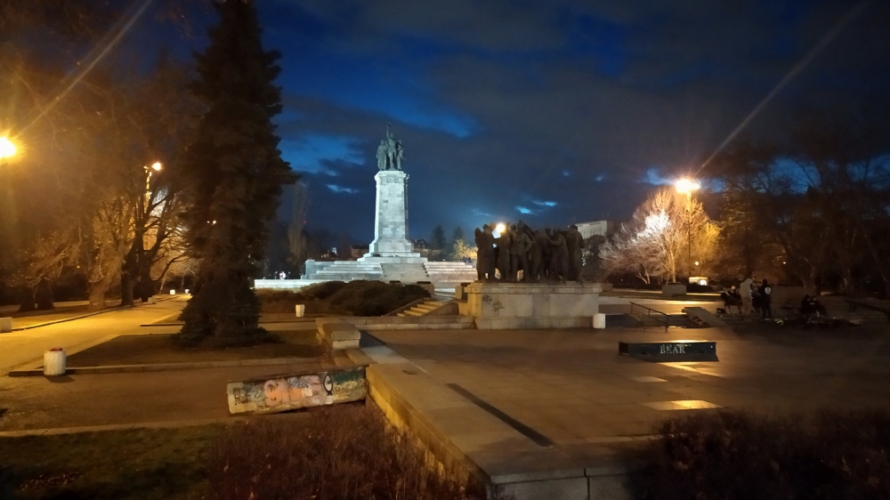 2020-02-02 Monumento a la Armada Soviética en Knyazheska Garden, Sofía, BULGARIA